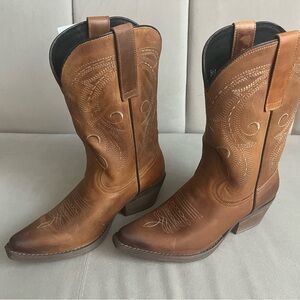 Sterling River Tall Cowboy Boots Size 7.5